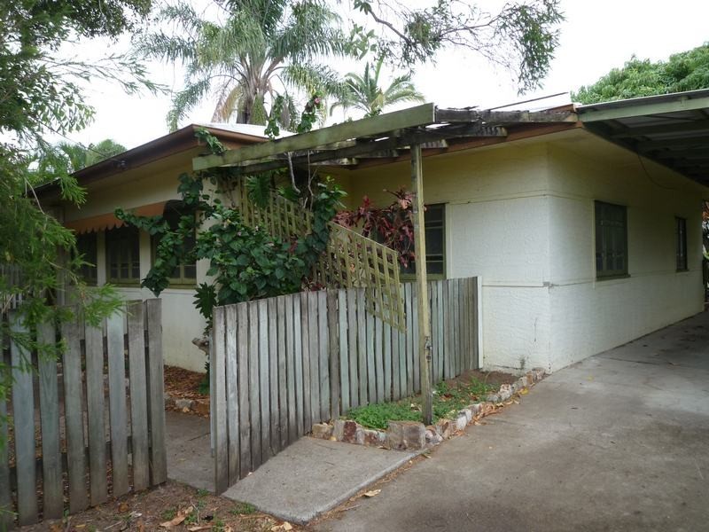 15 Scarborough Street, Scarness QLD 4655