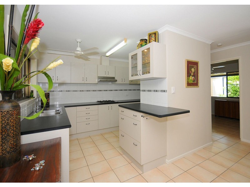 35 Oslove Drive, Booral QLD 4655