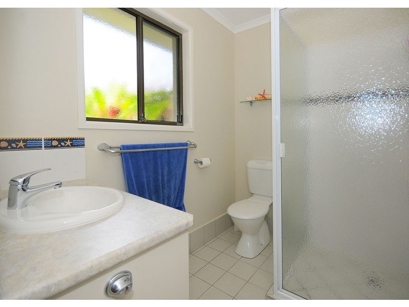 35 Oslove Drive, Booral QLD 4655