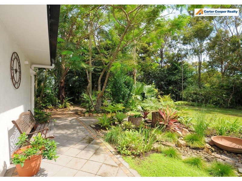35 Oslove Drive, Booral QLD 4655
