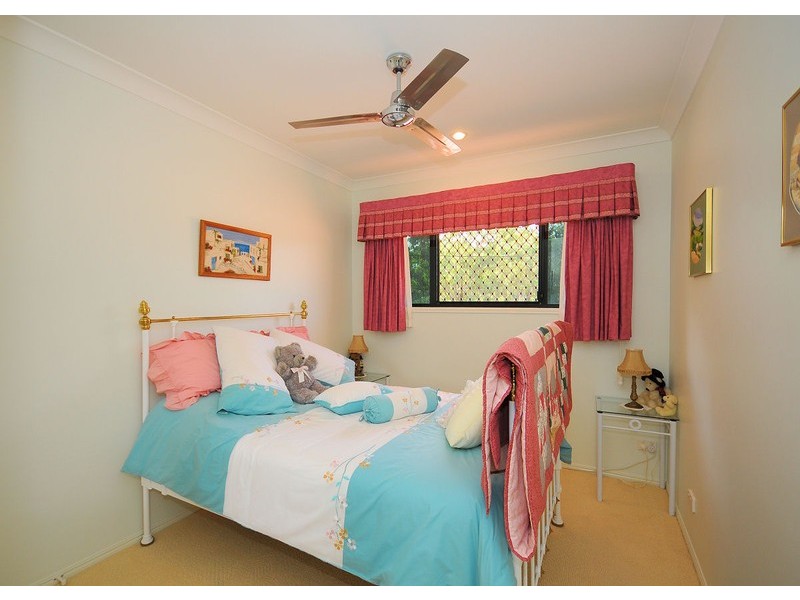 43 Esplanade, Point Vernon QLD 4655