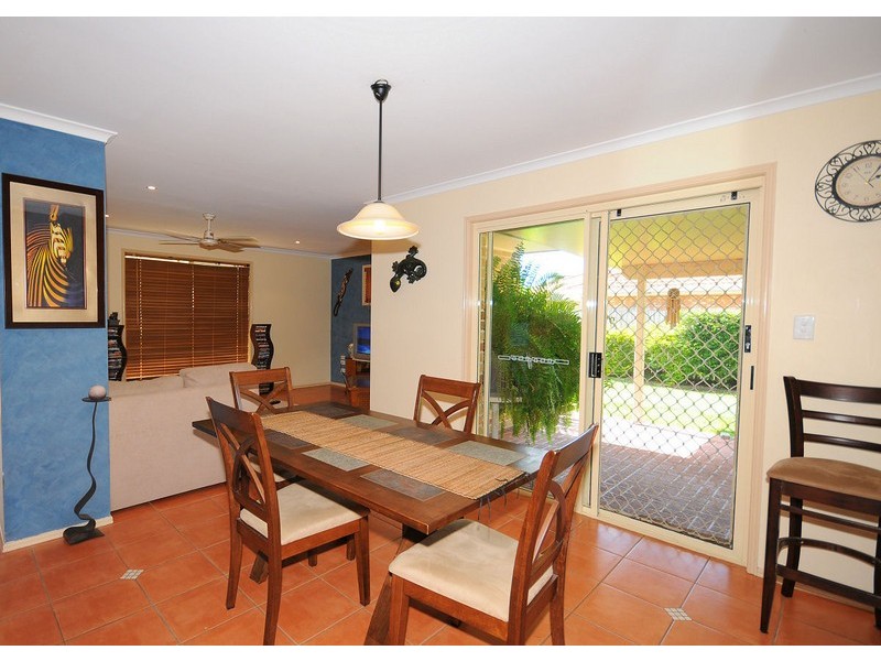 6 Amanda Court, Kawungan QLD 4655