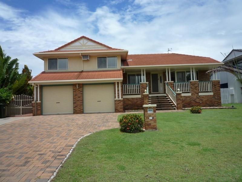 31 Bowerbird Avenue, Eli Waters QLD 4655