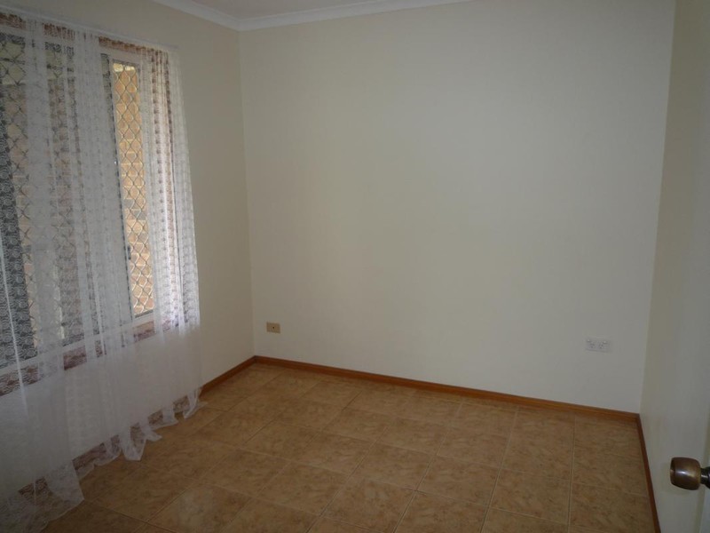 31 Bowerbird Avenue, Eli Waters QLD 4655