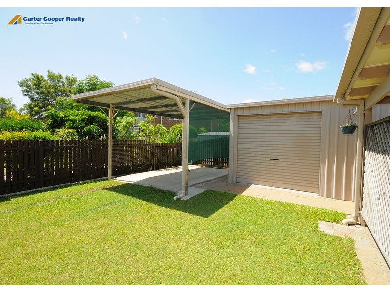 27 Barnstaple street, Torquay QLD 4655