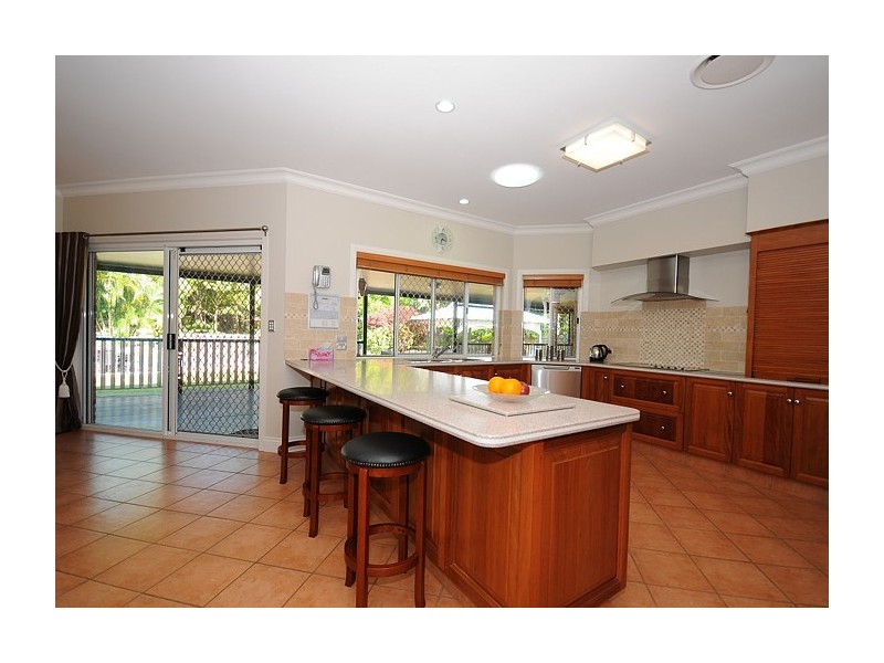 206 Denmans Camp Road, Wondunna QLD 4655