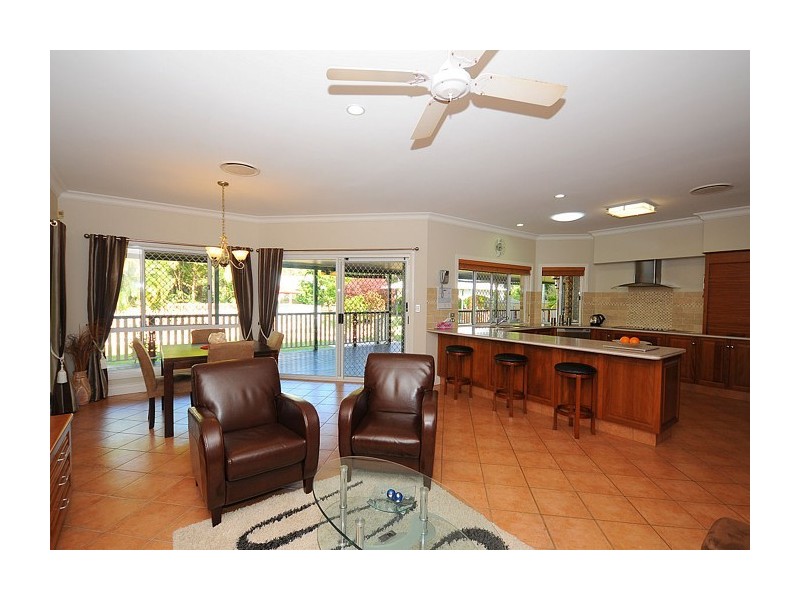 206 Denmans Camp Road, Wondunna QLD 4655