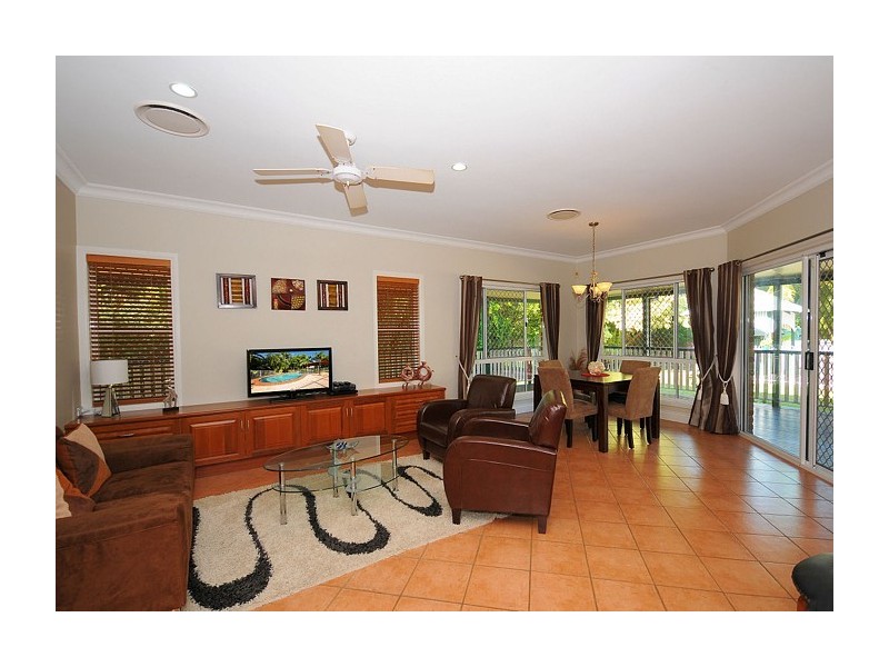 206 Denmans Camp Road, Wondunna QLD 4655