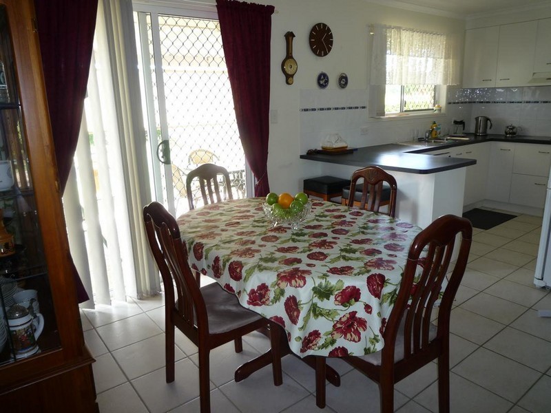 73 North Street, Point Vernon QLD 4655