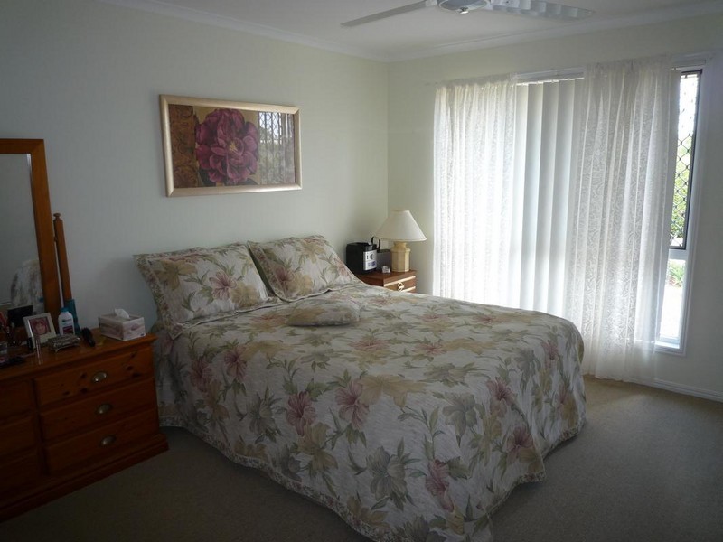 73 North Street, Point Vernon QLD 4655