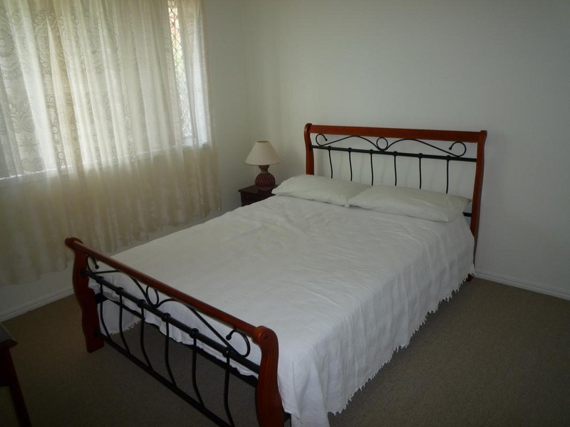 73 North Street, Point Vernon QLD 4655