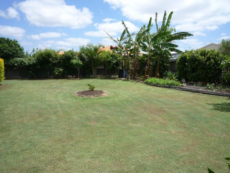 73 North Street, Point Vernon QLD 4655