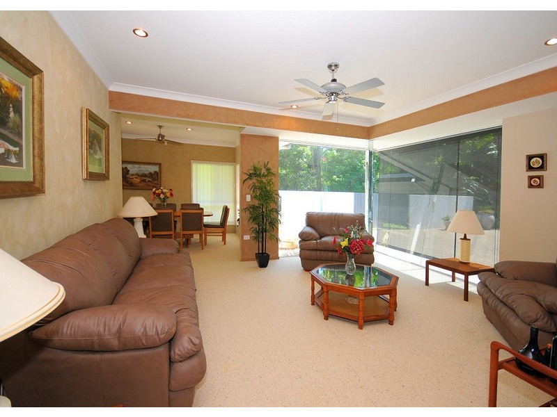 10 Palm Way, Dundowran Beach QLD 4655