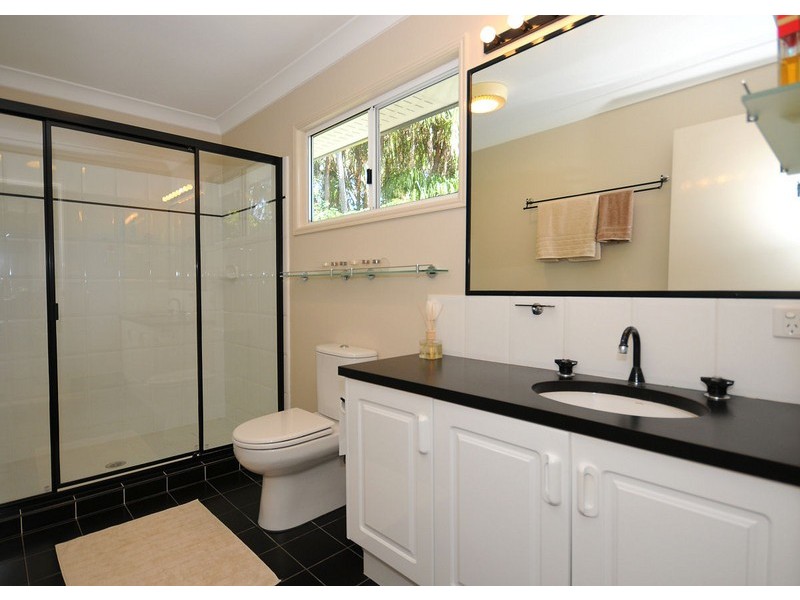 10 Palm Way, Dundowran Beach QLD 4655