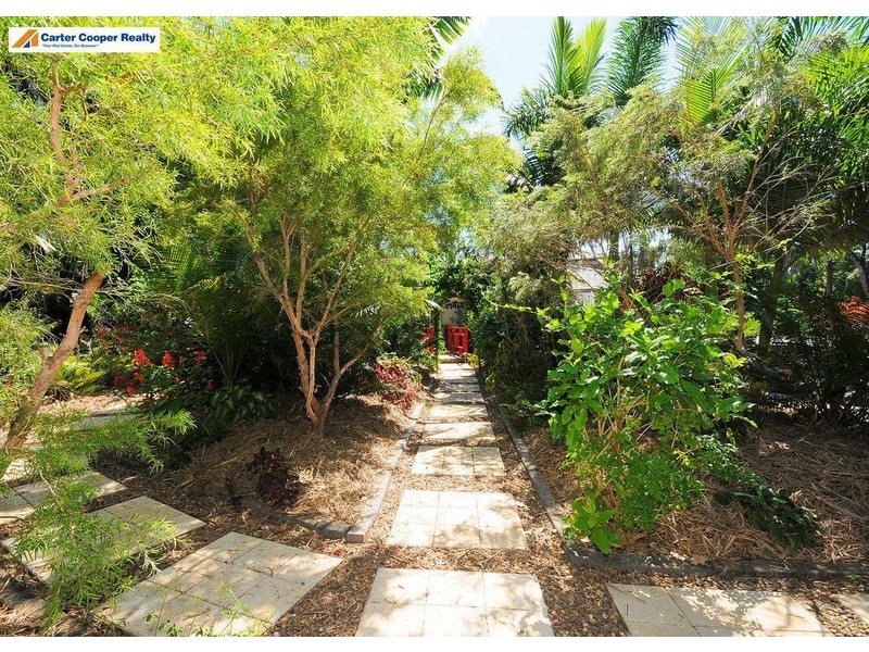 10 Palm Way, Dundowran Beach QLD 4655