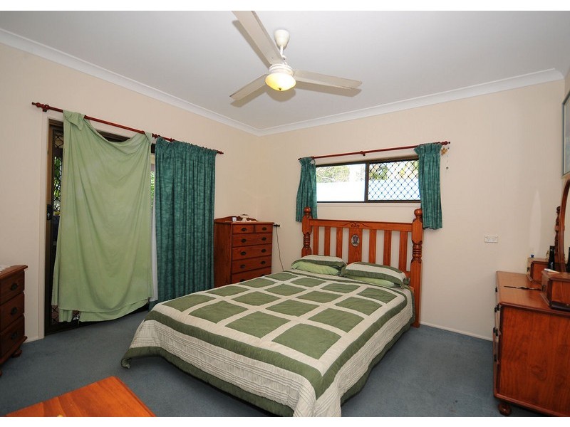 73 Dayman Street, Urangan QLD 4655