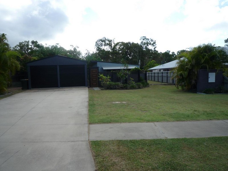 73 Honiton Street, Torquay QLD 4655