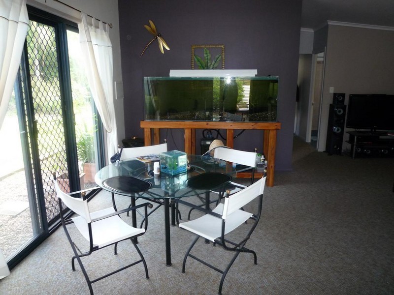 73 Honiton Street, Torquay QLD 4655