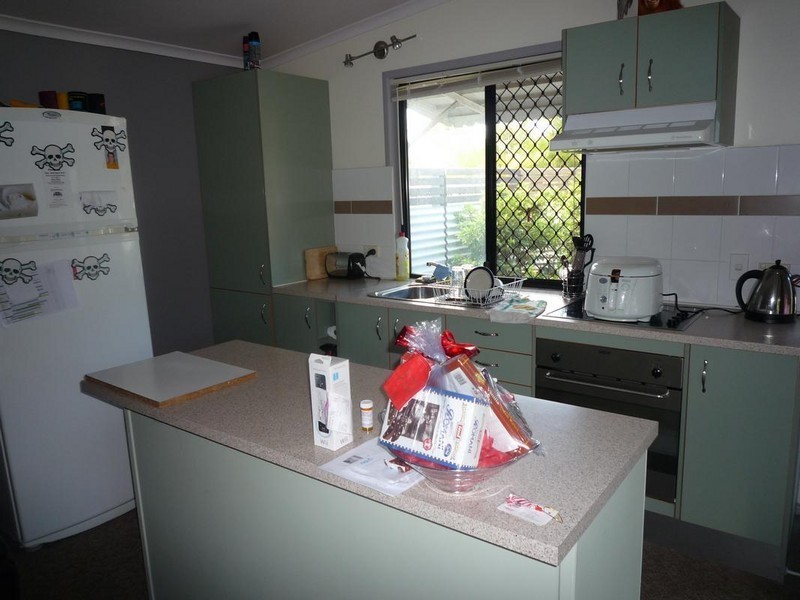 73 Honiton Street, Torquay QLD 4655