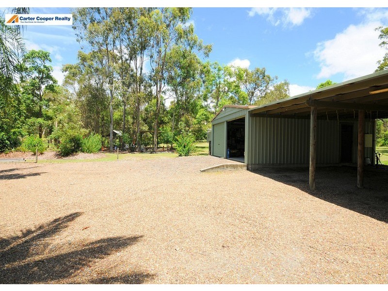 22 Senor Avenue, Urangan QLD 4655