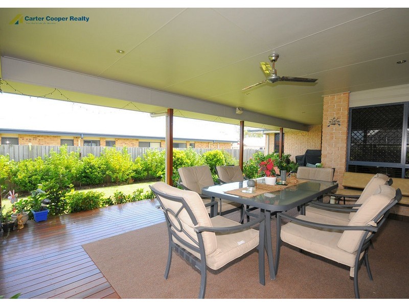6 Kirriemuir Crt, Kawungan QLD 4655