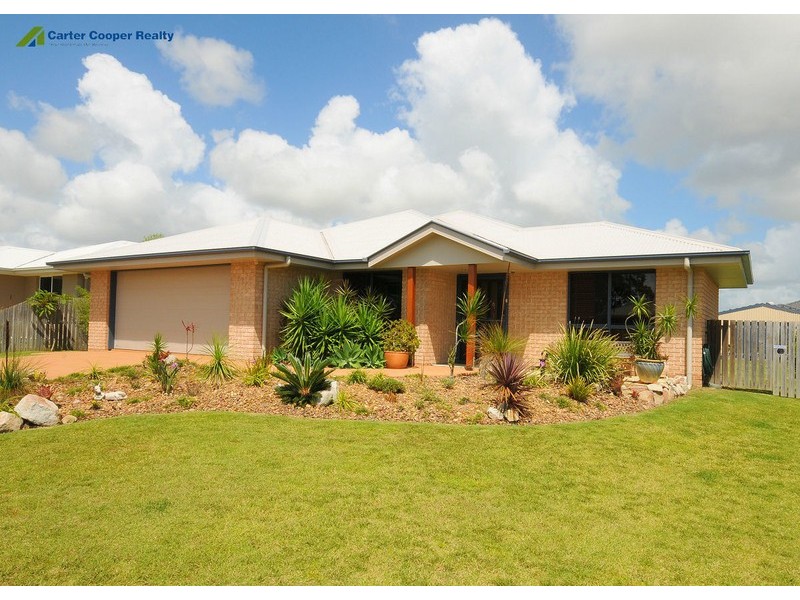 6 Kirriemuir Crt, Kawungan QLD 4655