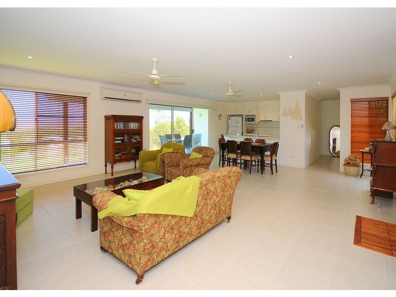 77 Ocean Outlook, River Heads QLD 4655