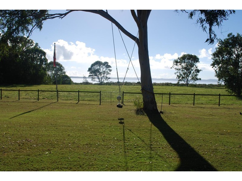 71 Barallen Close, Booral QLD 4655