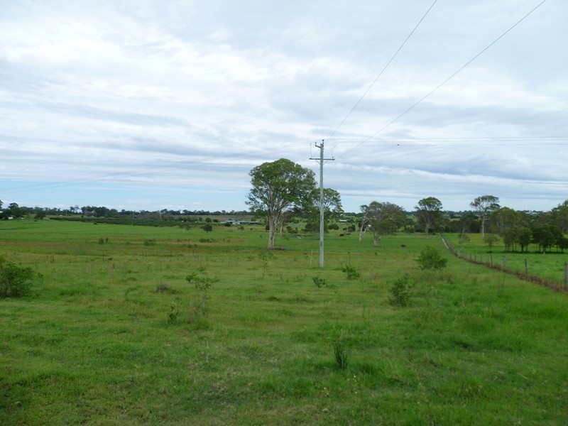 284 Lower Mountain Road, Dundowran QLD 4655