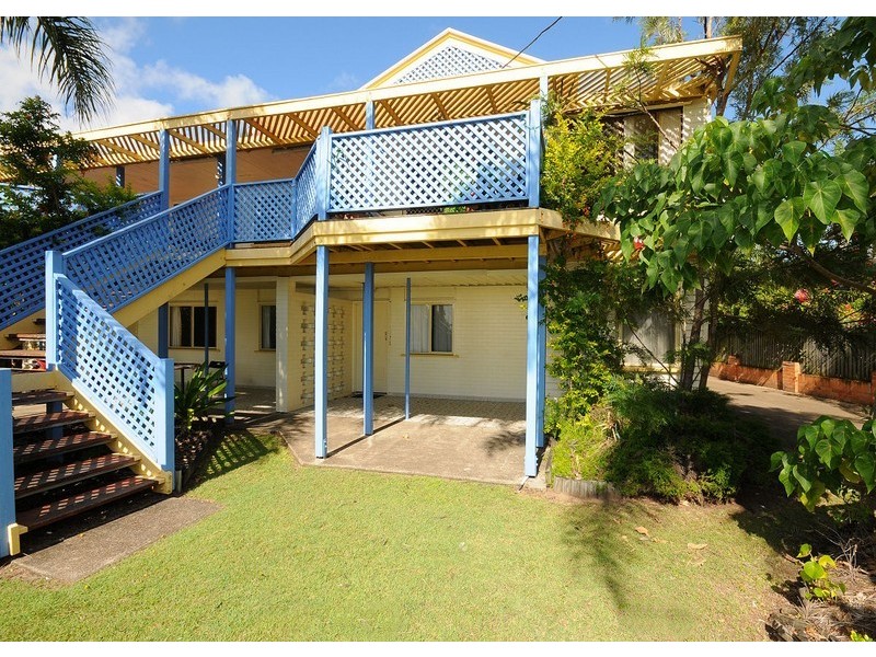 339 Esplanade, Scarness QLD 4655
