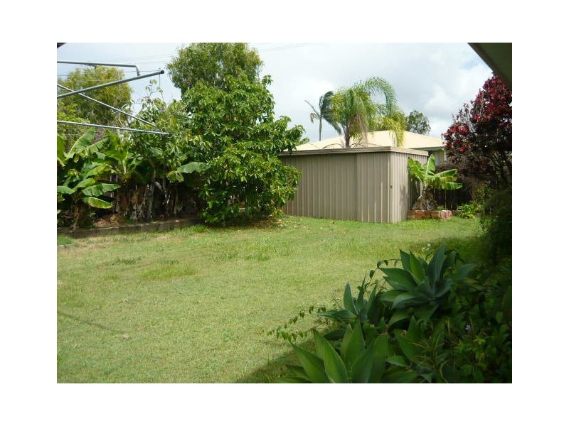 4 Jacaranda Street, Torquay QLD 4655