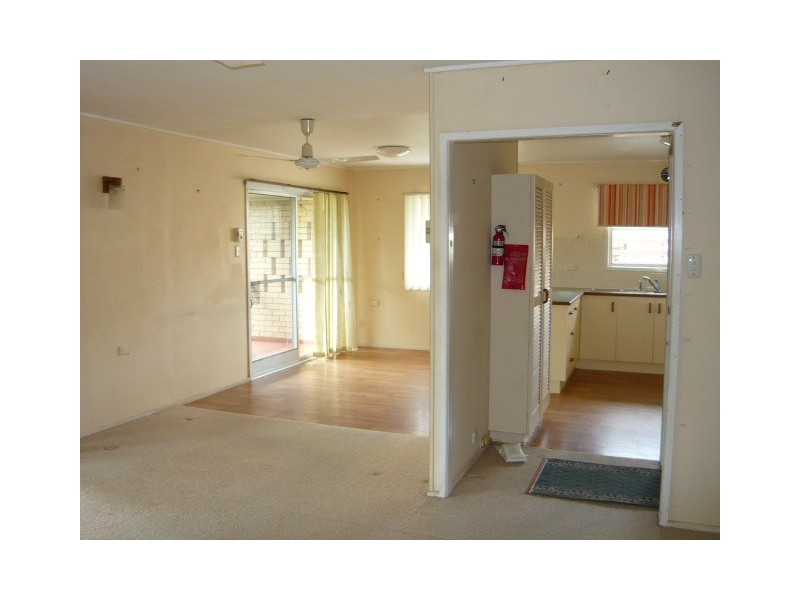 4 Jacaranda Street, Torquay QLD 4655