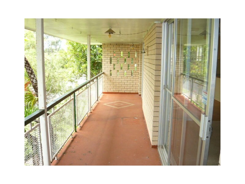 4 Jacaranda Street, Torquay QLD 4655