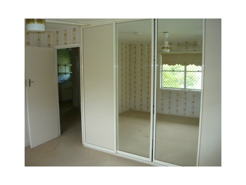 4 Jacaranda Street, Torquay QLD 4655