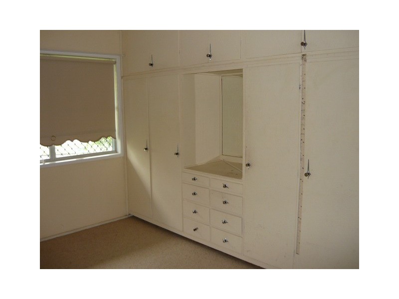 4 Jacaranda Street, Torquay QLD 4655