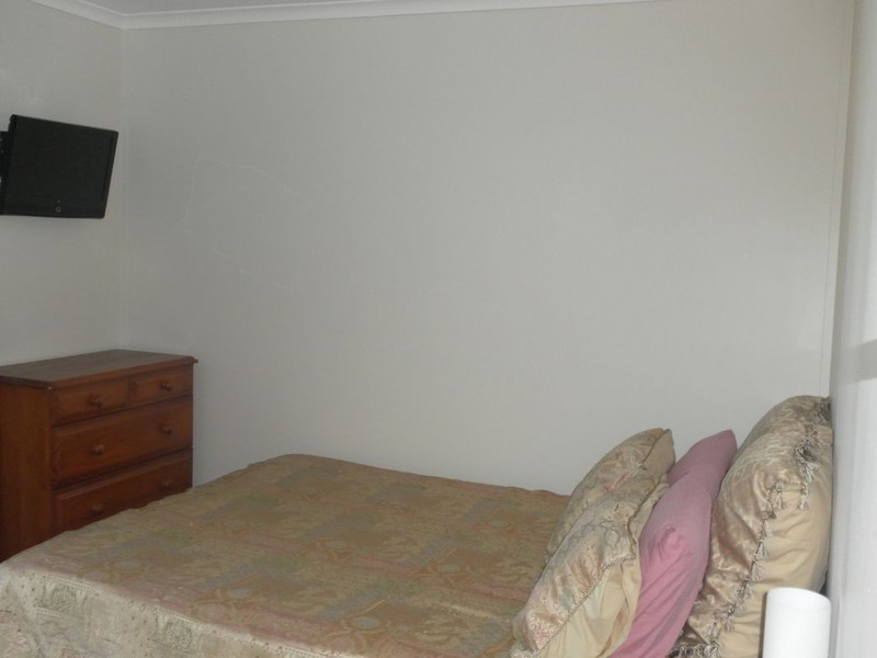 24 Paradise Street, Point Vernon QLD 4655