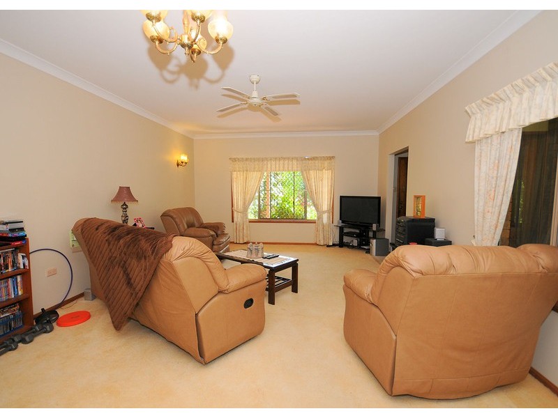 36 Wellington Crescent, Wondunna QLD 4655