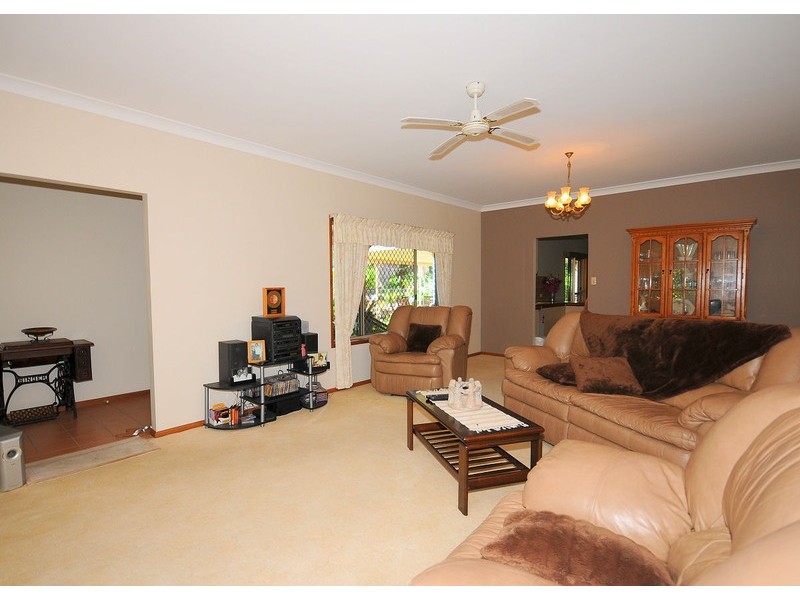 36 Wellington Crescent, Wondunna QLD 4655