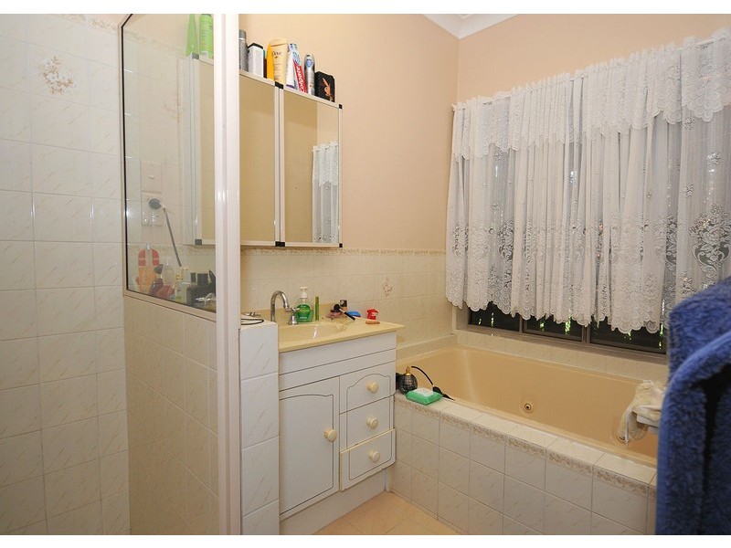 36 Wellington Crescent, Wondunna QLD 4655