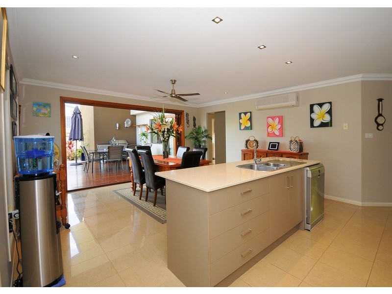 17 Parklands Bvd, Wondunna QLD 4655