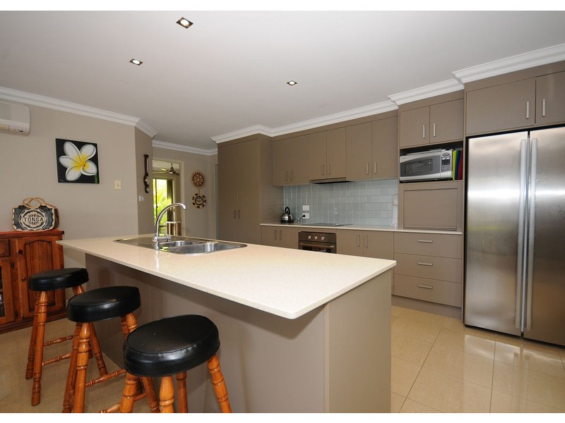 17 Parklands Bvd, Wondunna QLD 4655
