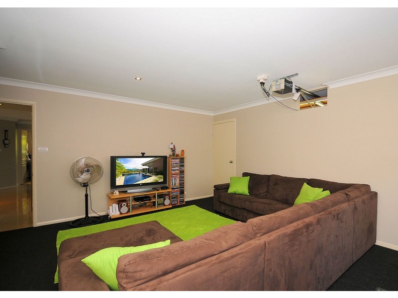 17 Parklands Bvd, Wondunna QLD 4655
