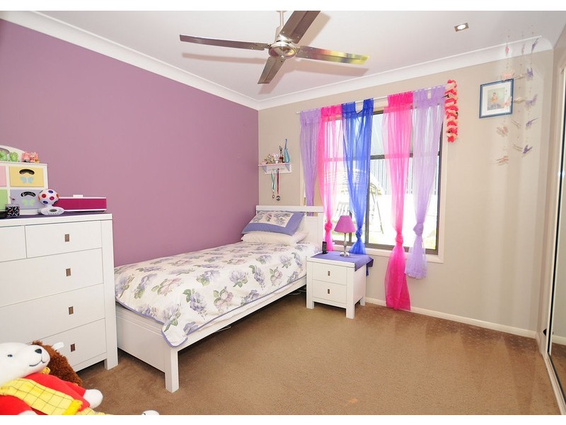 17 Parklands Bvd, Wondunna QLD 4655