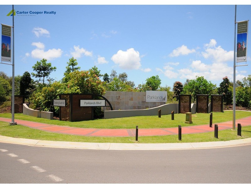17 Parklands Bvd, Wondunna QLD 4655
