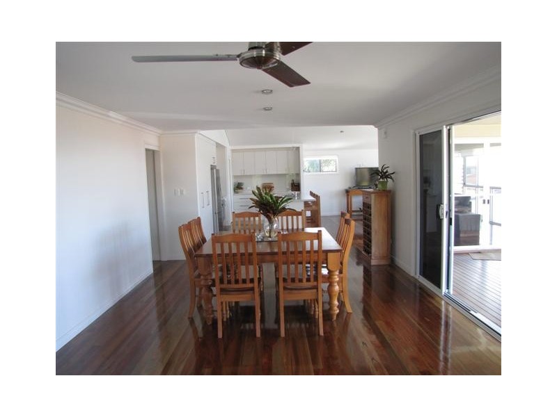 55a Esplanade, Point Vernon QLD 4655