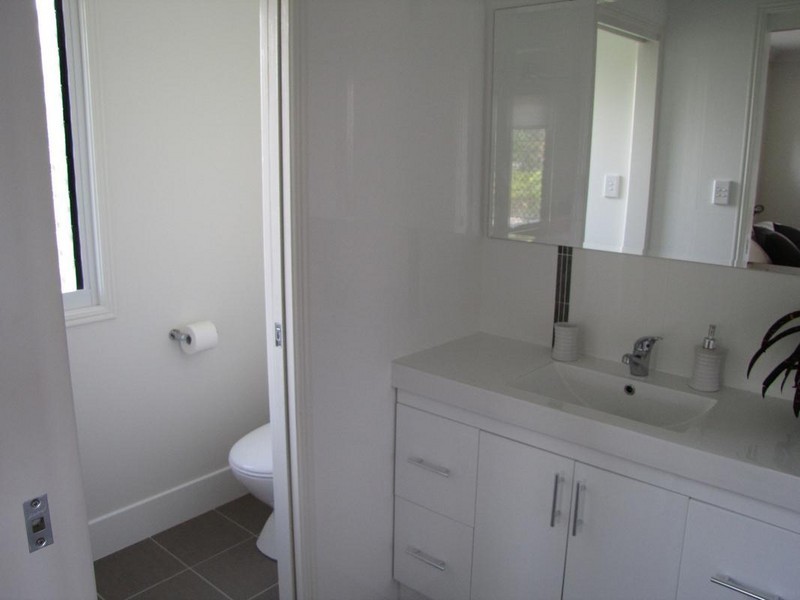 55a Esplanade, Point Vernon QLD 4655