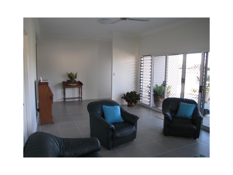 55a Esplanade, Point Vernon QLD 4655