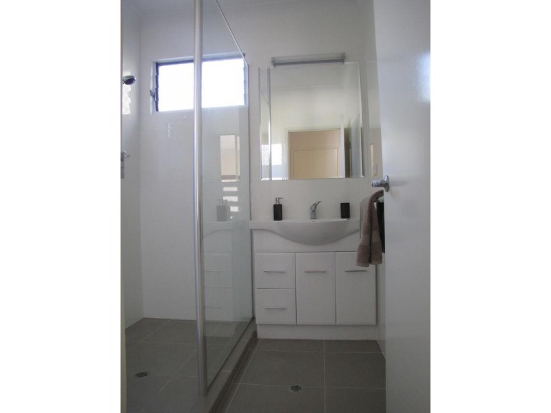 55a Esplanade, Point Vernon QLD 4655