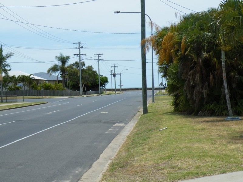 18 Elizabeth Street, Urangan QLD 4655