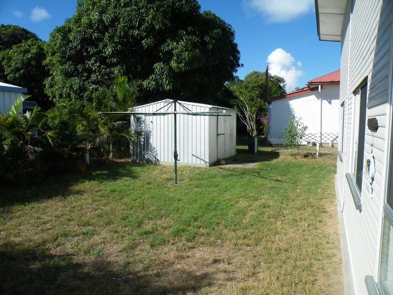 18 Elizabeth Street, Urangan QLD 4655